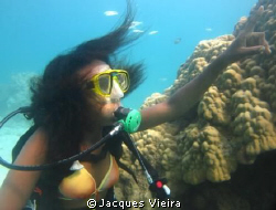 Malagashy lady enoying the warm water ! by Jacques Vieira 